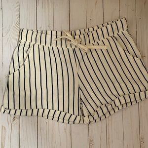 Z Supply cream Black Stripe Jersey Shorts Small